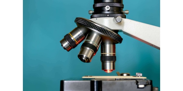 Microscopes and Microscope Safety