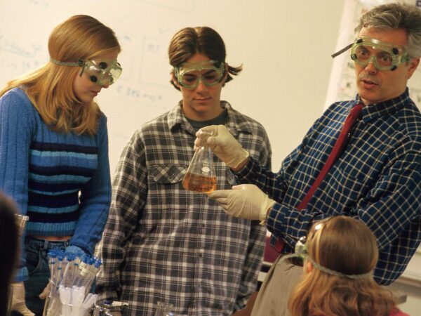 Professor and students in lab class | Science Safety